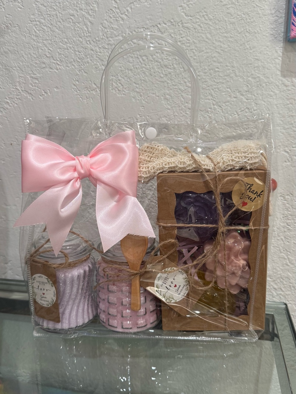 Women’s Bath & Body Gift Set - Lavender , Roses & Lemon Soap